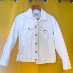 Lucky brand, tomboy trucker, size M, white denim jacket